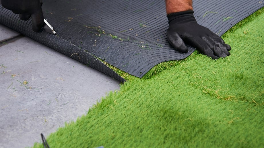 How Do I Find a Reputable Artificial Grass Installer in My Area?